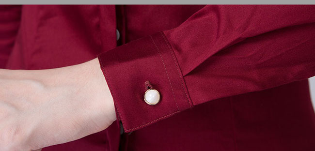 娃娃領(lǐng)長袖女襯衫款式袖口細(xì)節(jié)特寫圖